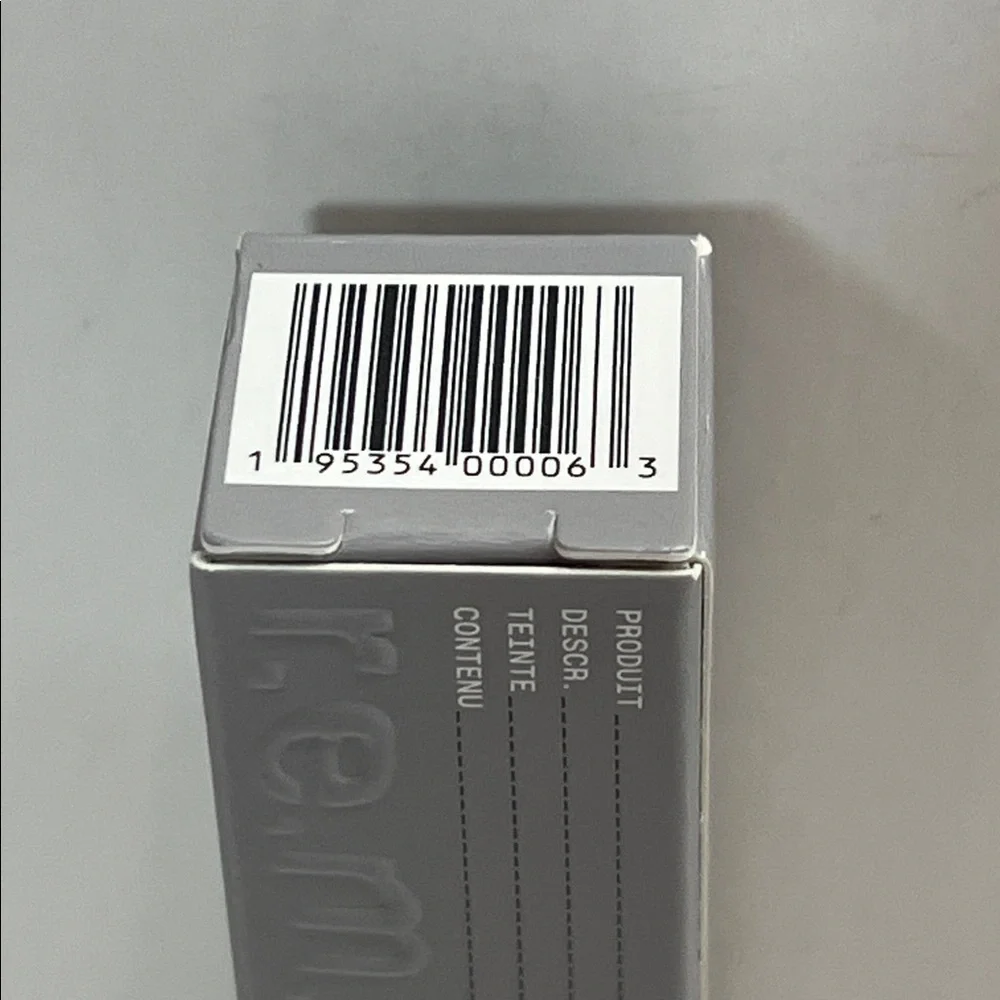 R.E.M. Beauty Essential Drip Glossy Balm